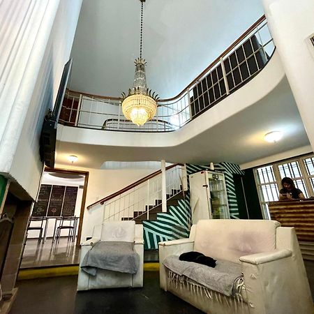 Panda Hostel Мендоса Экстерьер фото