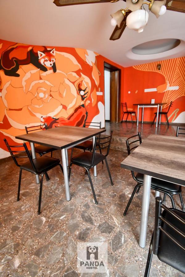 Panda Hostel Мендоса Экстерьер фото