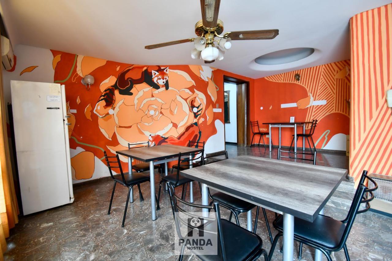 Panda Hostel Мендоса Экстерьер фото
