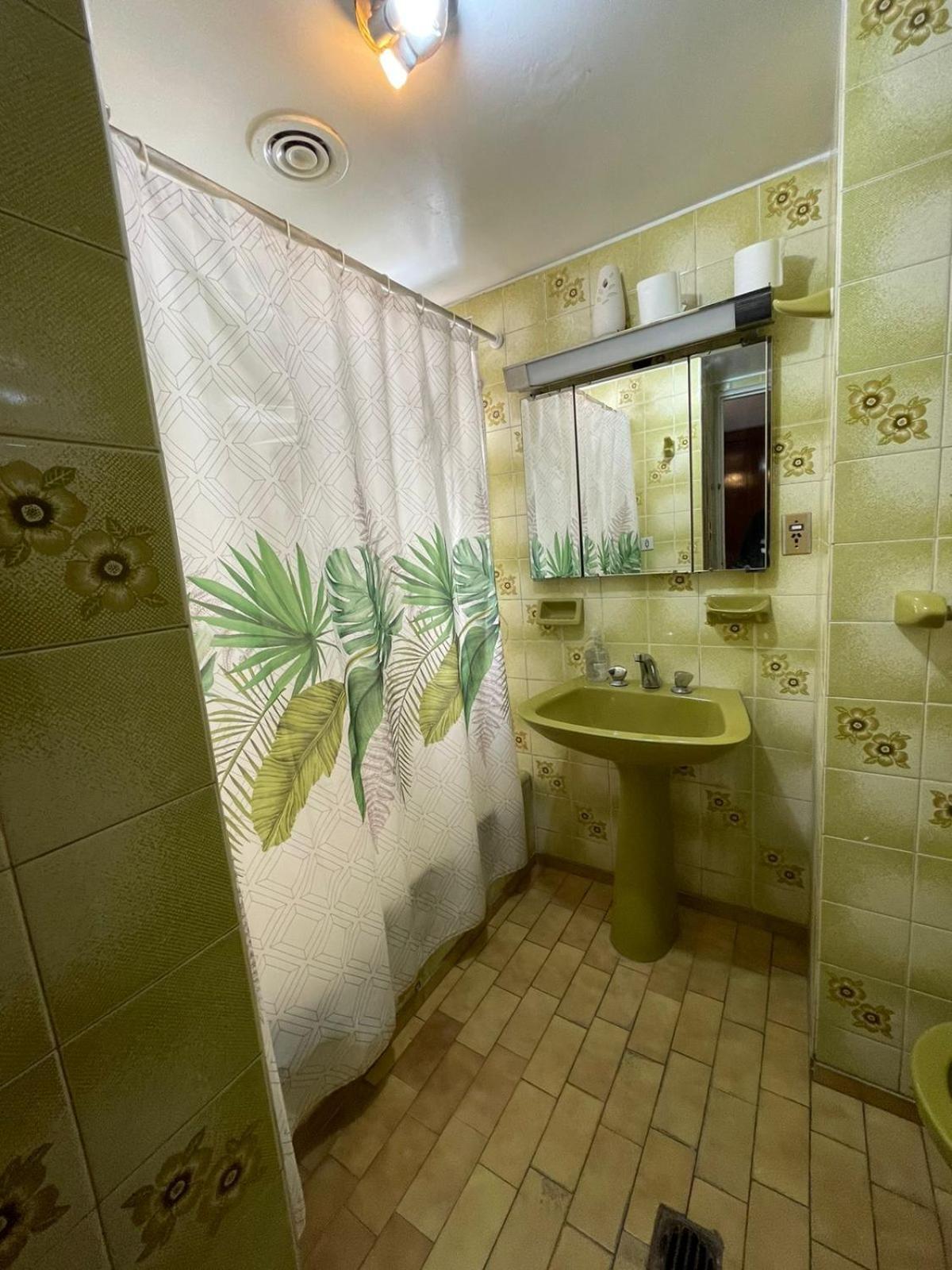 Panda Hostel Мендоса Экстерьер фото