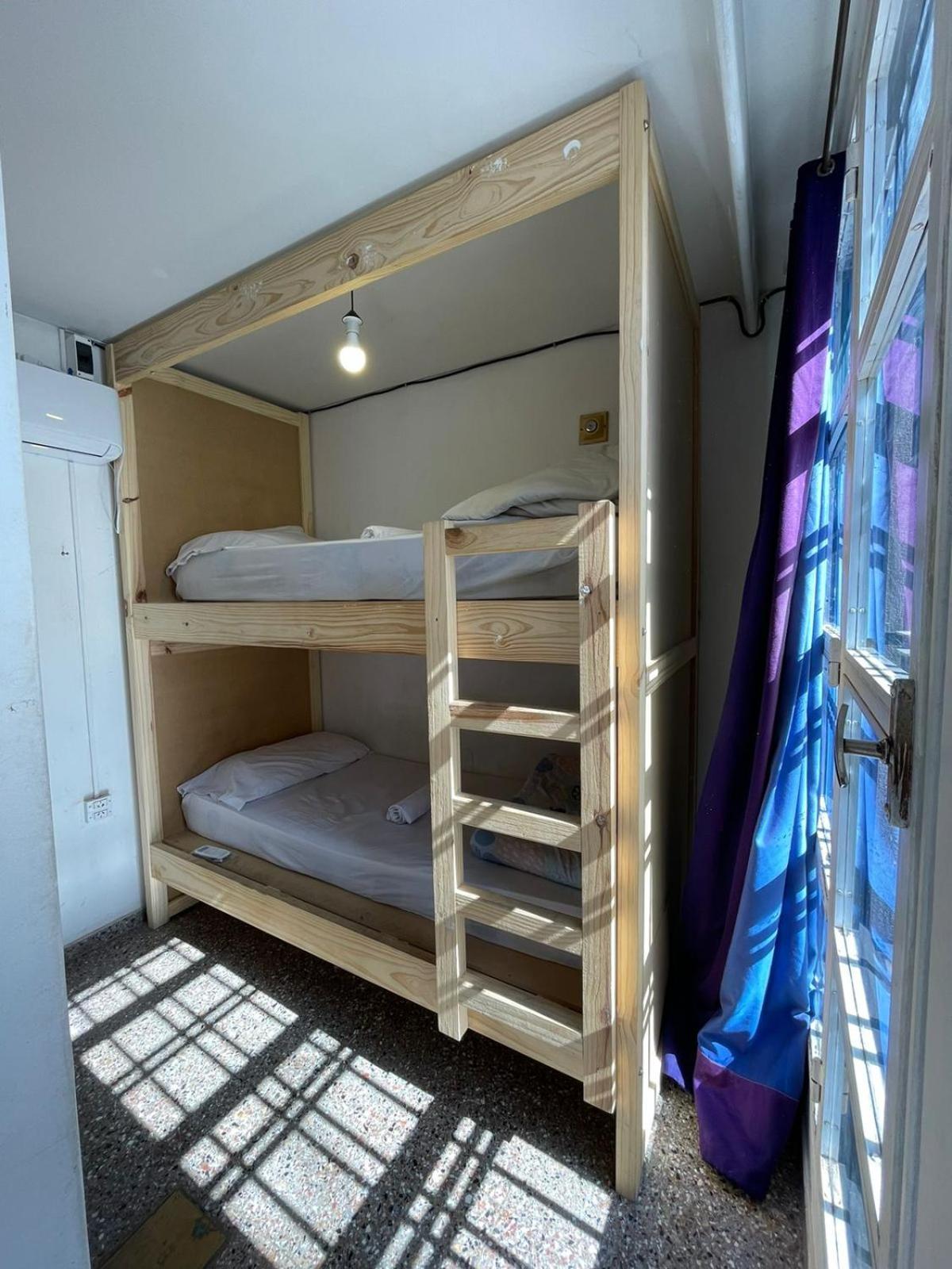 Panda Hostel Мендоса Экстерьер фото