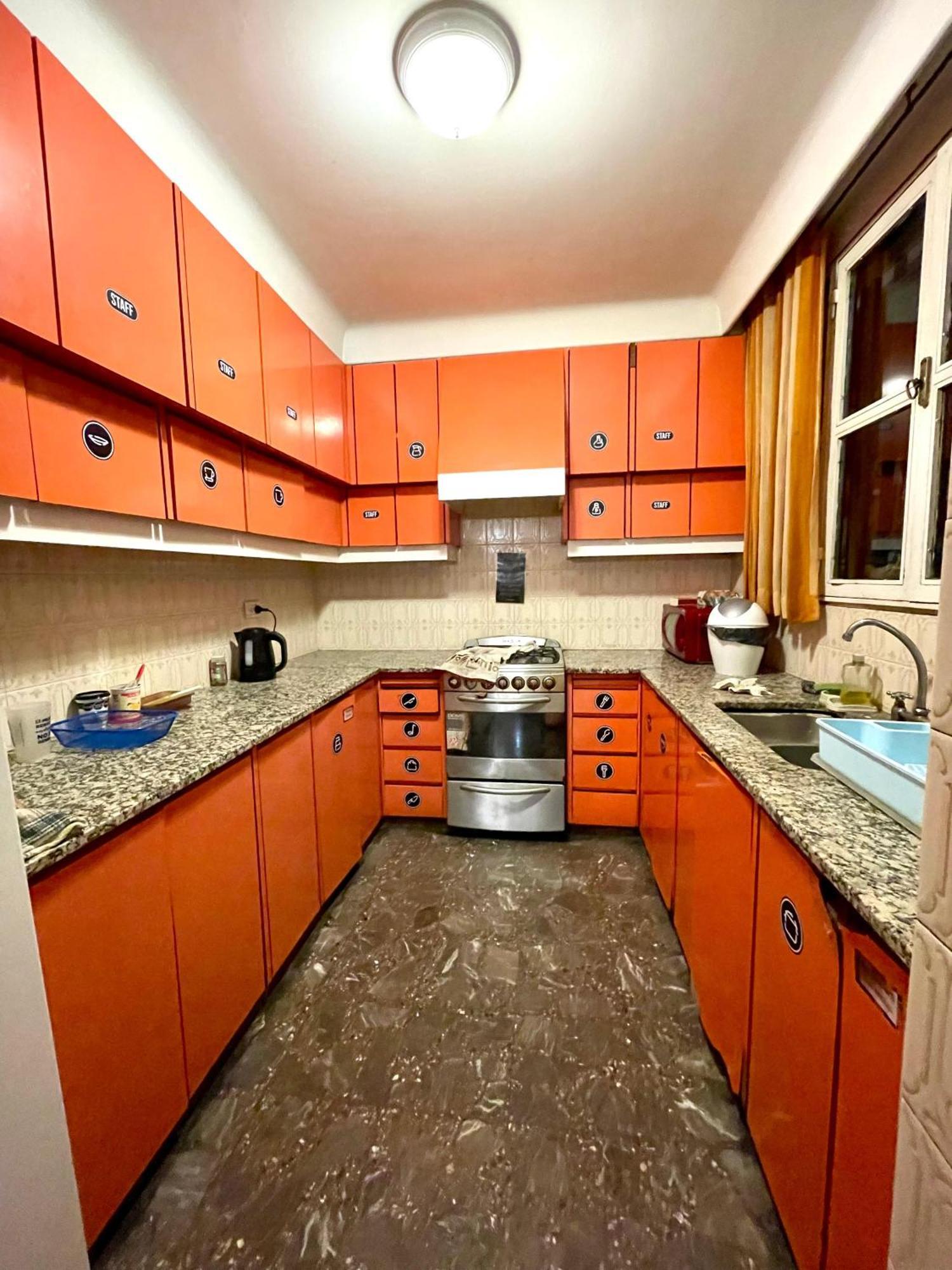 Panda Hostel Мендоса Экстерьер фото