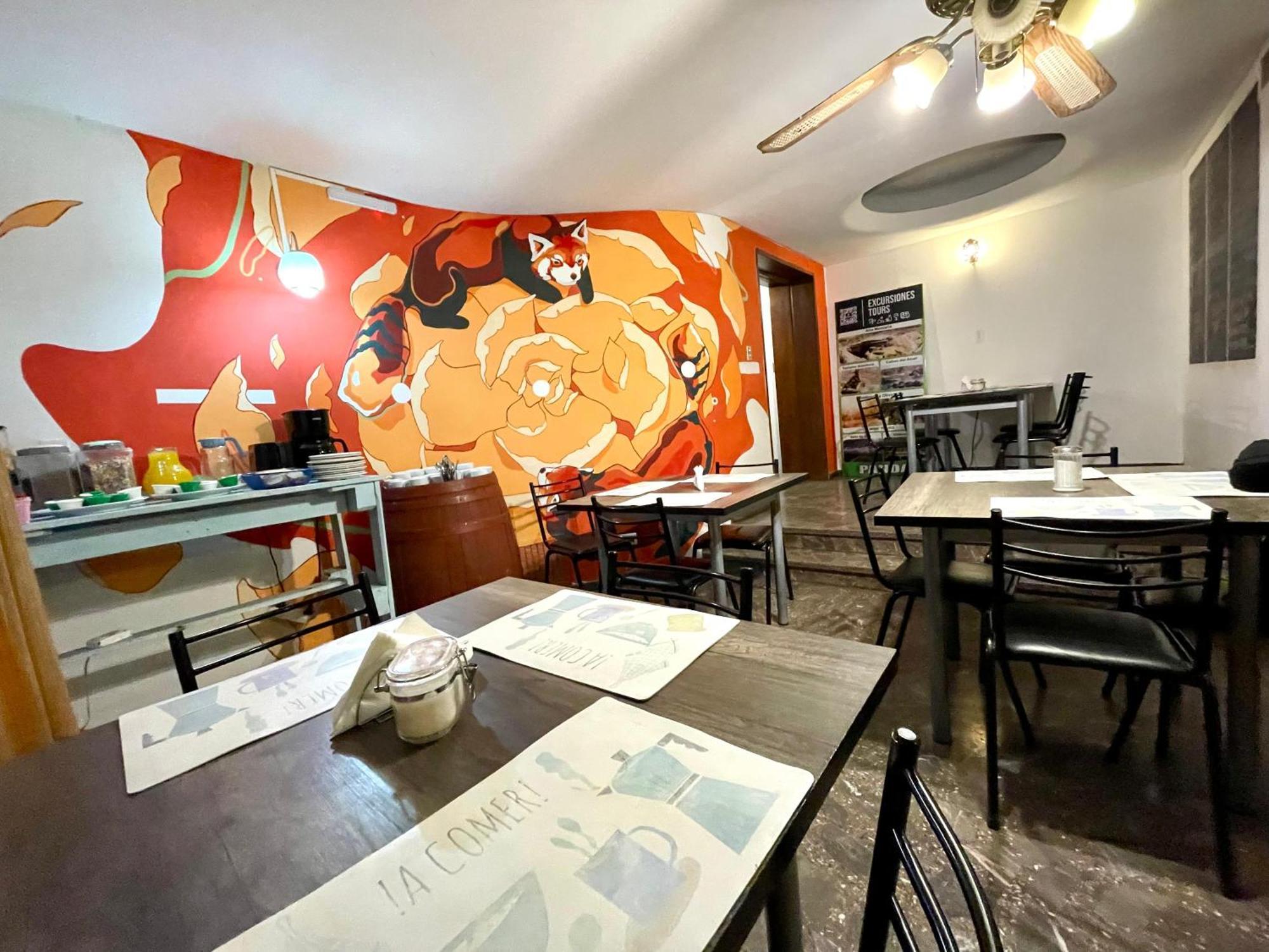 Panda Hostel Мендоса Экстерьер фото